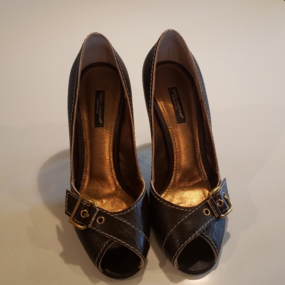 Dark Brown Leather Dolce and Gabbana Pumps sz 7 - Picture 2 of 10